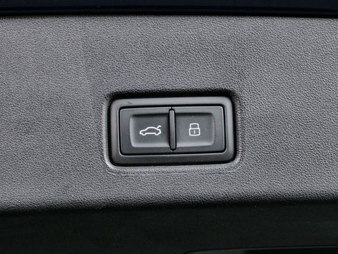 Used 2023 Audi Q4 e-tron Premium w/ Convenience Package AWD/4WD image 30