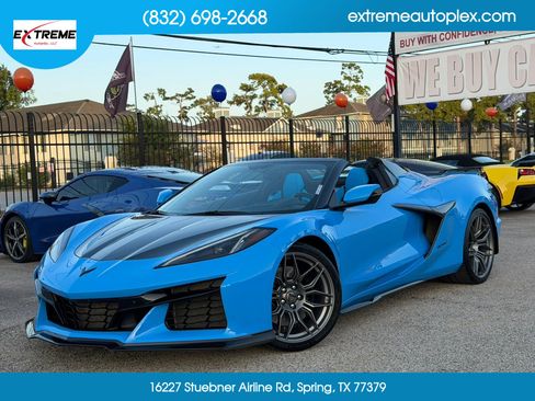 Used 2023 Chevrolet Corvette Z06 w/ Chrome Exterior Badge Package RWD image 1