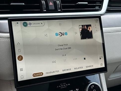 Certified 2024 Jaguar F-PACE R-Dynamic S image 17