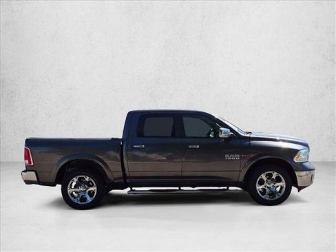 Used 2016 RAM 1500 Laramie w/ Convenience Group AWD/4WD image 4