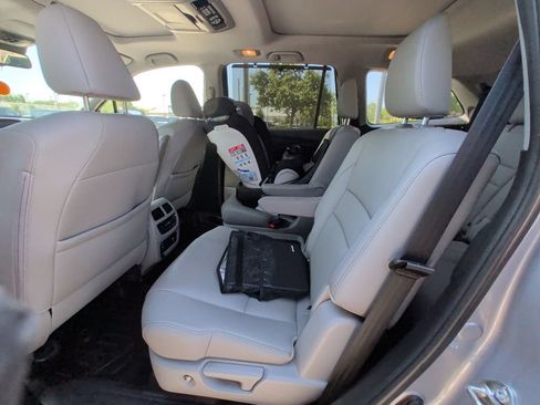 Used 2017 Honda Pilot Elite image 5