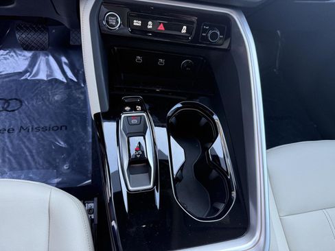 New 2025 Audi Q5 Premium image 14