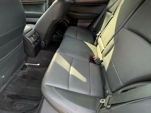 Used 2016 Subaru Outback 3.6R Limited image 23