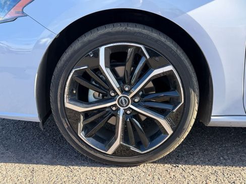 Used 2024 Nissan Altima 2.5 SR image 7