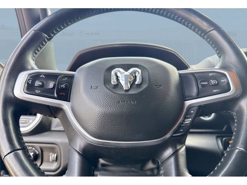 Used 2022 RAM 1500 Big Horn AWD/4WD image 13