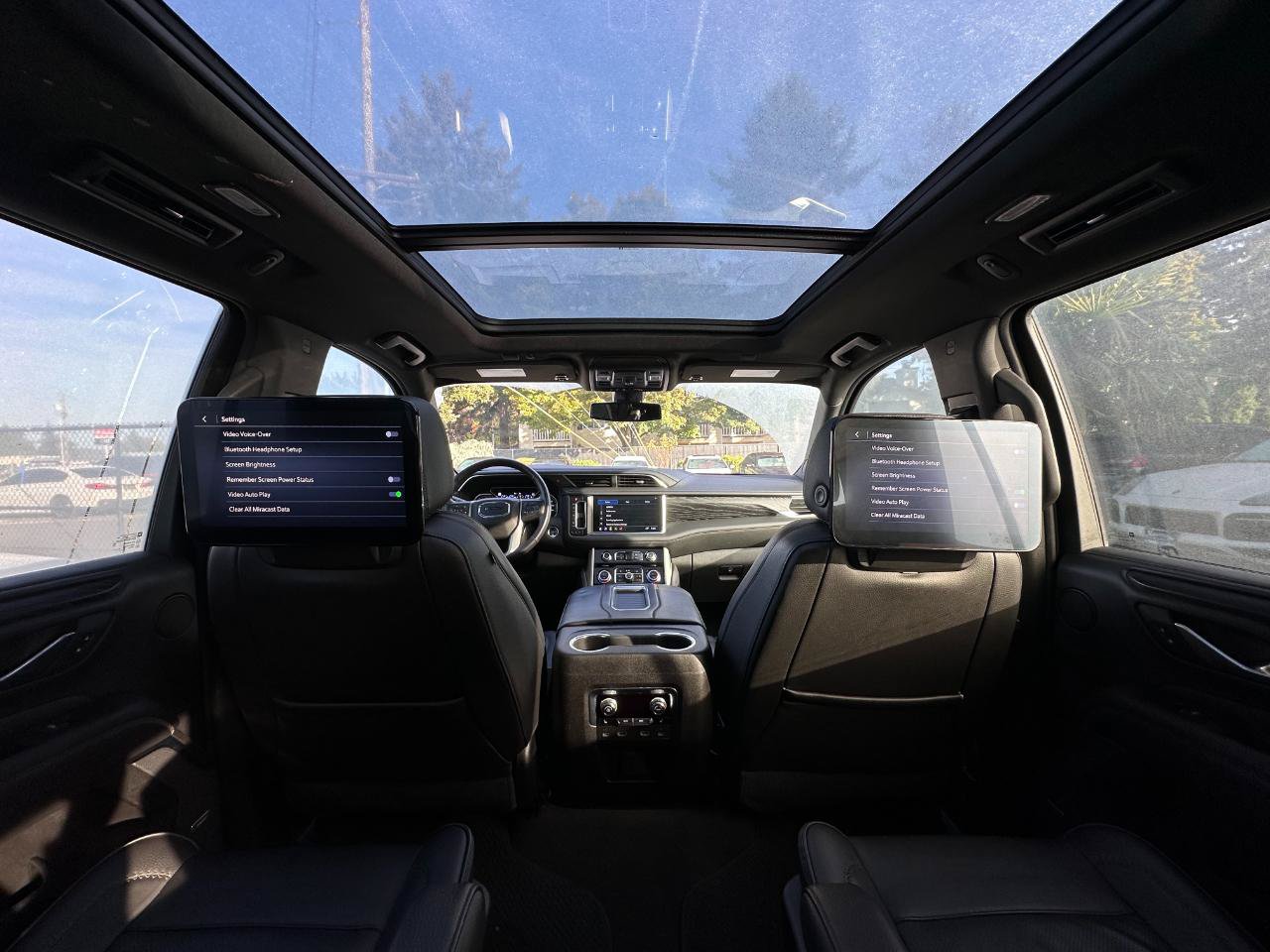 Used 2021 GMC Yukon Denali AWD/4WD image 7