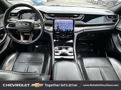 Used 2023 Jeep Grand Cherokee L Overland w/ Advanced Protech Group III image 11