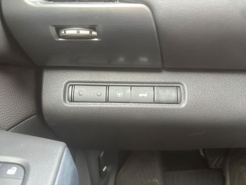Used 2025 Nissan Pathfinder Rock Creek AWD/4WD image 21