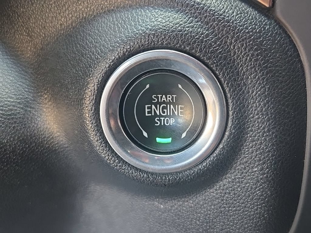 Used 2022 Chevrolet Silverado 2500 High Country w/ Technology Package AWD/4WD image 21