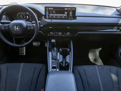 Used 2024 Honda Accord Sport image 26