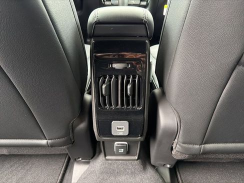 New 2026 Jeep Compass Latitude image 20