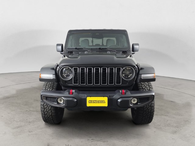 Used 2026 Jeep Gladiator Rubicon w/ Steel Power Dome Hood Package AWD/4WD image 2