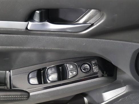 Used 2023 Nissan Altima 2.5 SV image 29