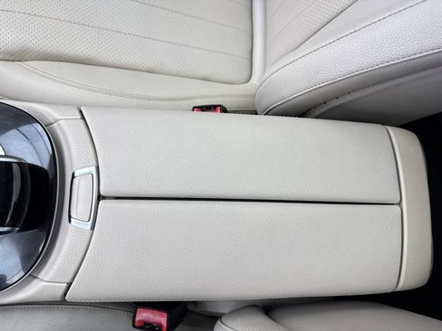 Used 2018 Mercedes-Benz E 300 w/ Premium 1 Package image 32
