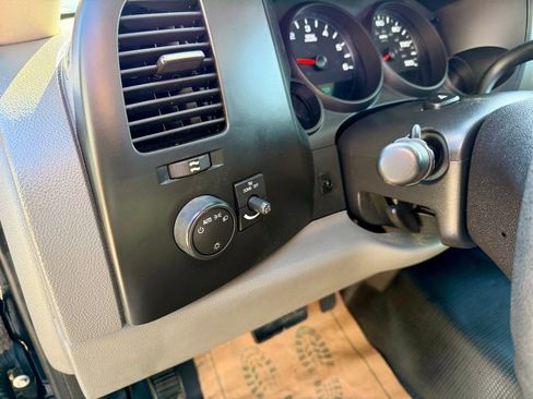 Used 2011 GMC Sierra 1500 W/T image 23