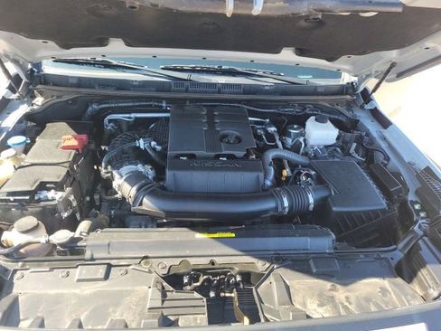 Used 2025 Nissan Frontier PRO-4X image 11
