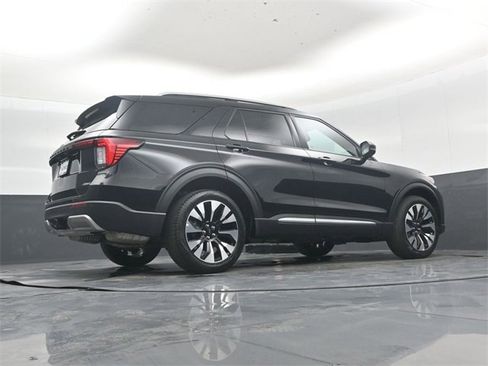 Used 2025 Ford Explorer Platinum w/ LUX Leather Package image 44