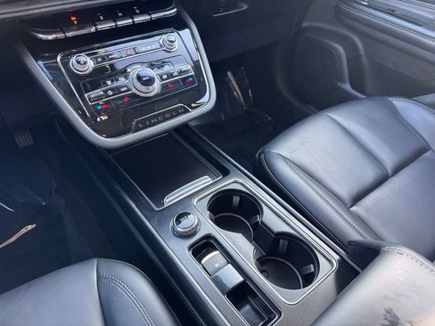 Used 2022 Lincoln Corsair FWD image 28