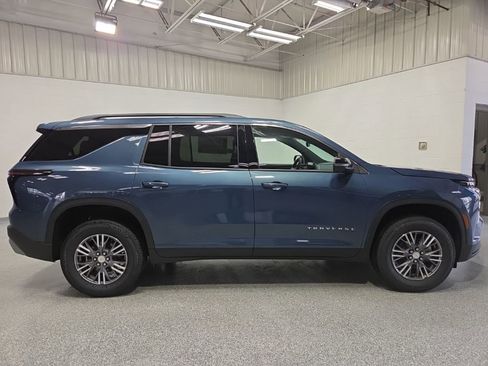 New 2026 Chevrolet Traverse LT w/ Driver Confidence Package AWD/4WD image 8