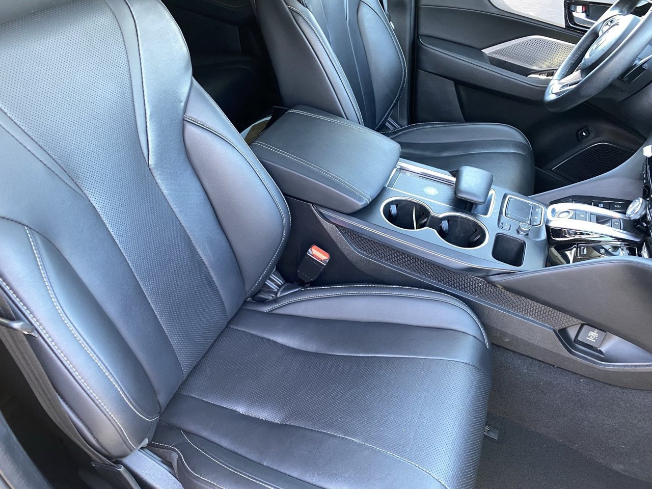Used 2024 Acura MDX w/ Technology Package FWD image 11
