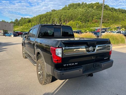 Used 2017 Nissan Titan Platinum Reserve AWD/4WD image 5