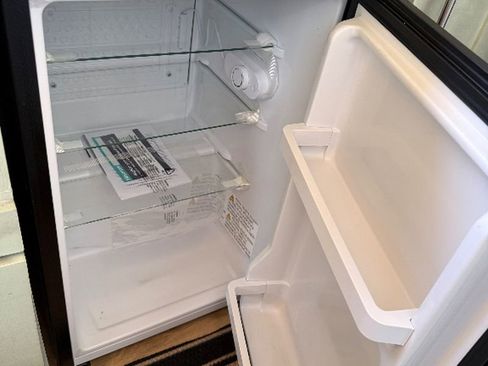 Used 2024 Ford Transit 250 148 Medium Roof Extended AWD w/ Load Area Protection Package image 34