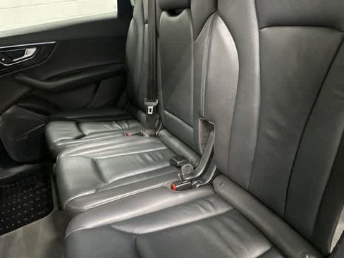 Used 2018 Audi Q7 3.0T Premium Plus AWD/4WD image 11