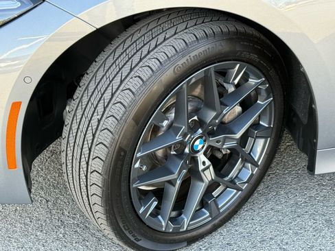 Used 2025 BMW 330i Sedan w/ Premium Package image 19