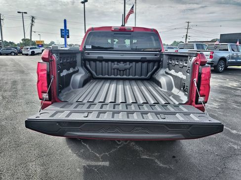 Used 2024 Chevrolet Colorado Z71 w/ Z71 Convenience Package 2 AWD/4WD image 23
