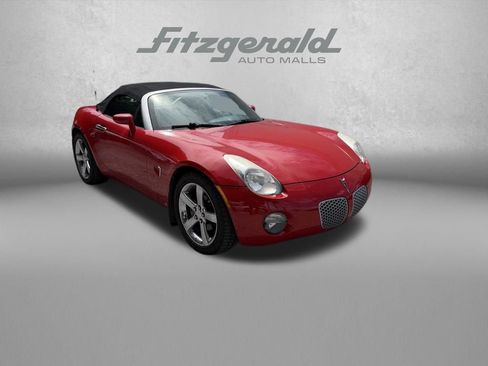 Used 2007 Pontiac Solstice Convertible w/ Preferred Package RWD image 9