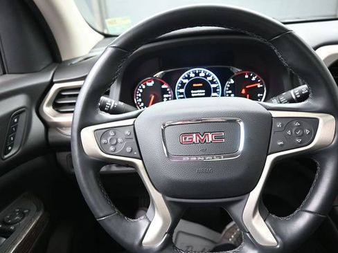 Used 2023 GMC Acadia Denali w/ Black Diamond Edition AWD/4WD image 8
