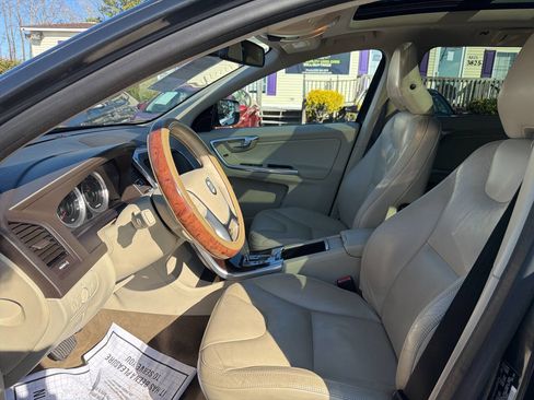 Used 2012 Volvo XC60 T6 image 10