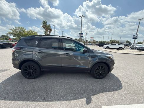 Used 2018 Ford Escape SEL w/ SEL Sport Appearance Package AWD/4WD image 4