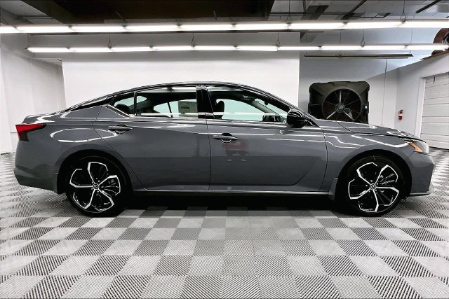 New 2026 Nissan Altima 2.5 SR FWD image 19