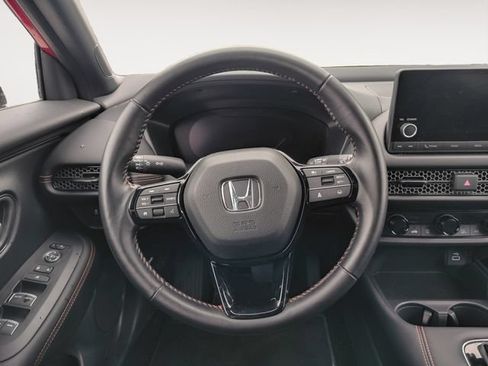 Used 2025 Honda HR-V Sport image 12