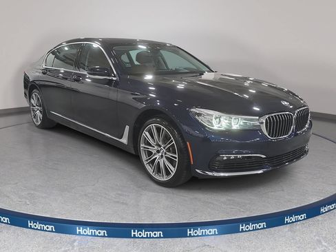 Used 2018 BMW 740i RWD image 4