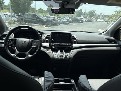 Used 2019 Honda Odyssey EX-L image 24