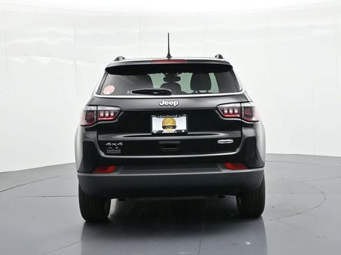 Used 2025 Jeep Compass Latitude w/ Convenience Group image 7