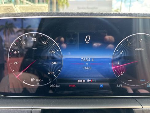 Used 2024 Mercedes-Benz GLE 350 4MATIC image 3