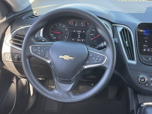 Used 2024 Chevrolet Malibu LT image 16