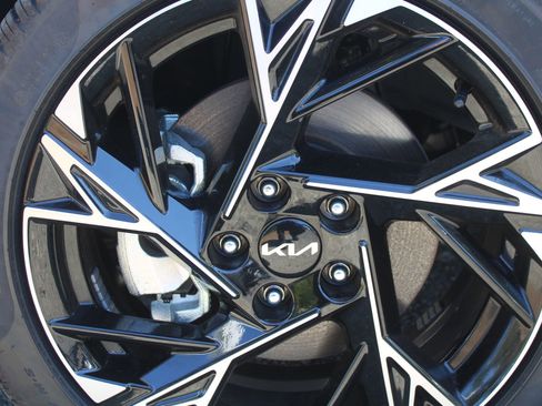 New 2026 Kia K5 GT-Line image 17