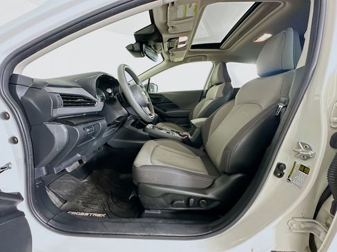 Used 2024 Subaru Crosstrek 2.0i Premium AWD/4WD image 13