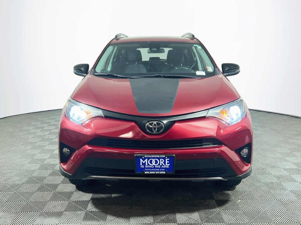 Used 2018 Toyota RAV4 Adventure AWD/4WD image 2