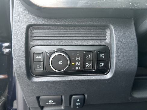 New 2025 Ford F250 Lariat w/ Lariat Ultimate Package image 28