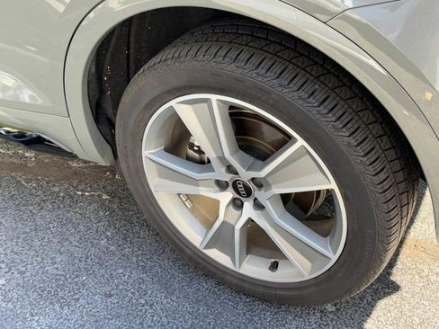 Used 2025 Audi Q5 2.0T Premium image 5