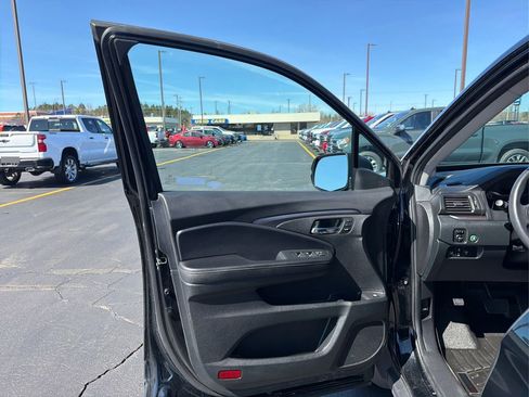 Used 2023 Honda Ridgeline RTL image 17