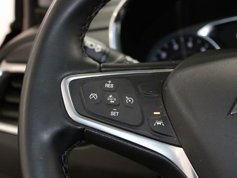 Used 2023 Chevrolet Equinox LT image 29