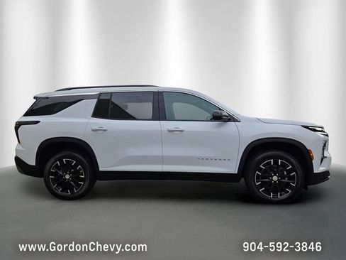 New 2026 Chevrolet Traverse LT FWD image 8