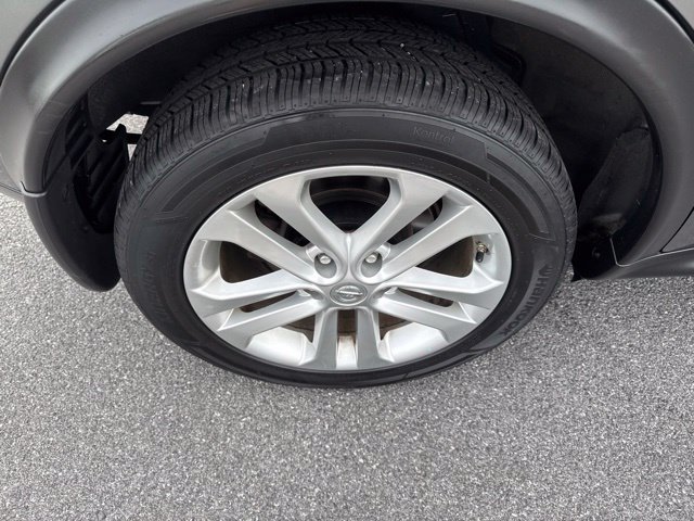 Used 2011 Nissan Juke S FWD image 9