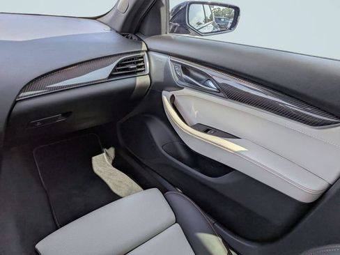 Used 2025 Cadillac CT5 V RWD image 17